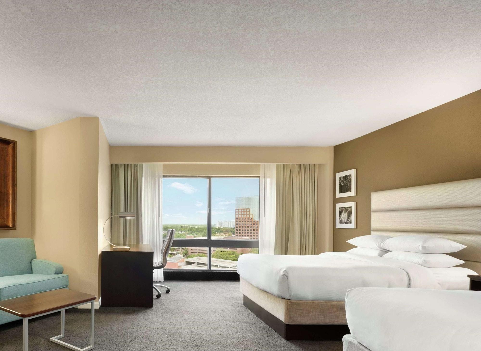 Doubletree By Hilton Downtown Hotel