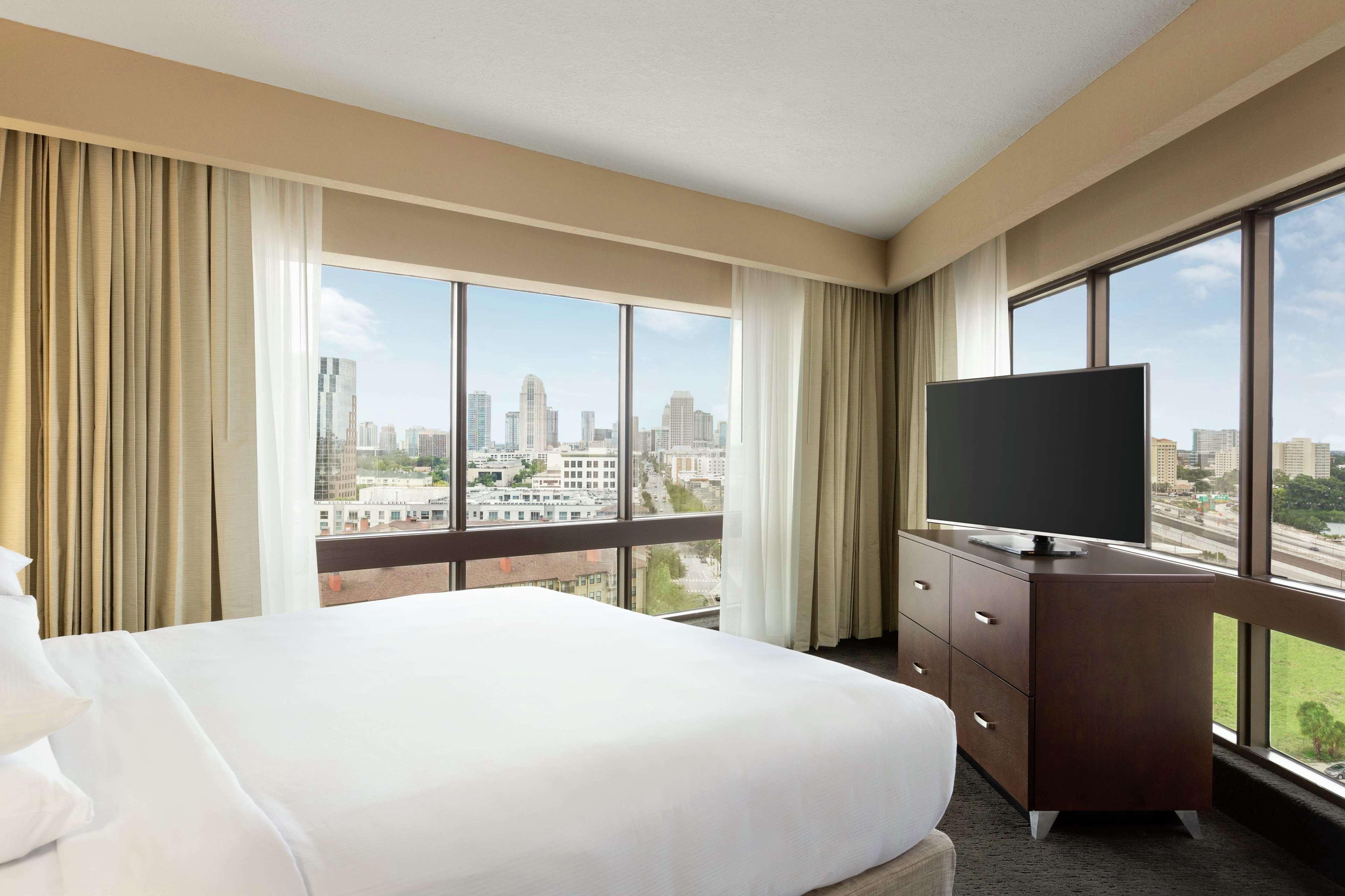 Doubletree By Hilton Downtown 4*