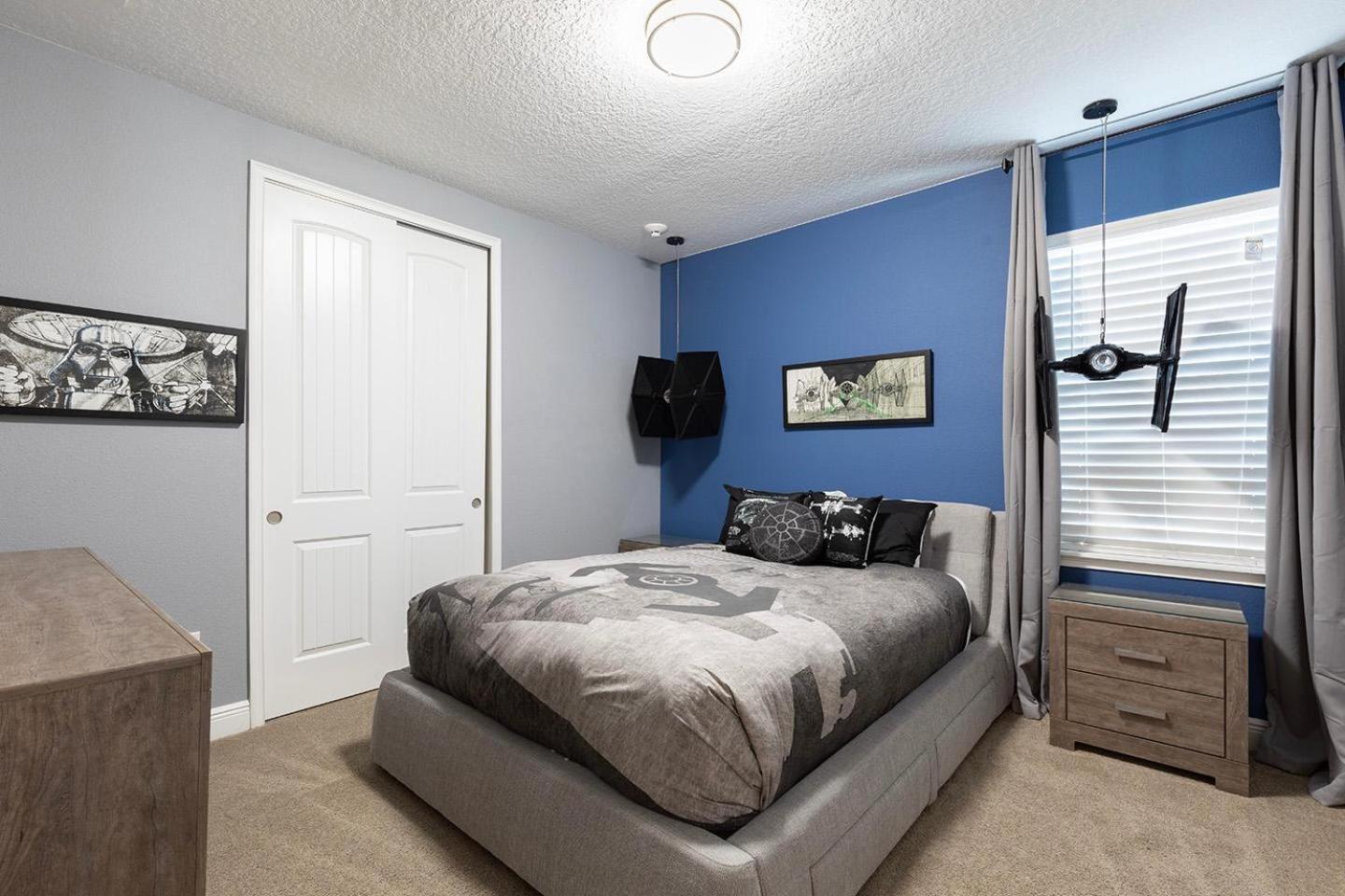 Sunny 8 Bdrm With Themed In Encore Holiday home