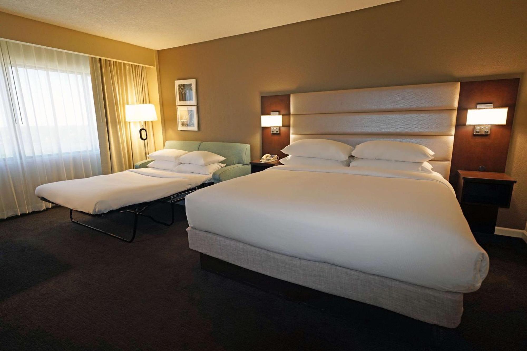 Doubletree By Hilton Downtown Hotel