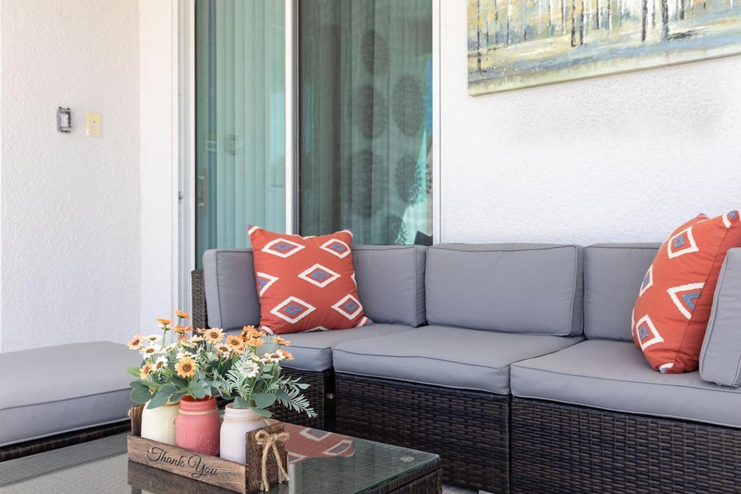 Sunny 8 Bdrm With Themed In Encore