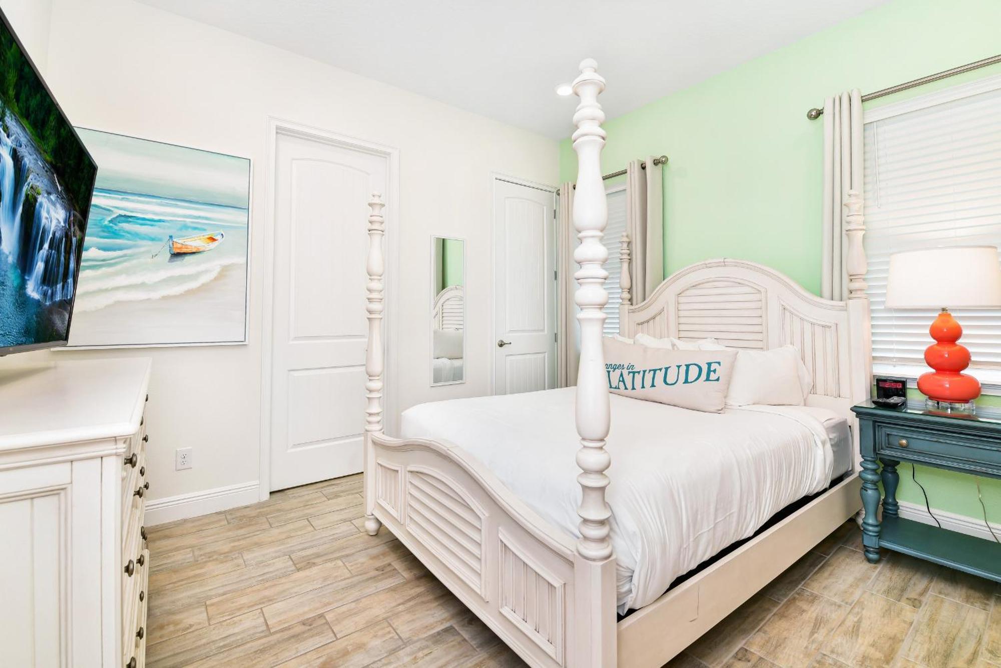 Sunny Yellow Near With Margaritaville Access - 2995la Holiday home
