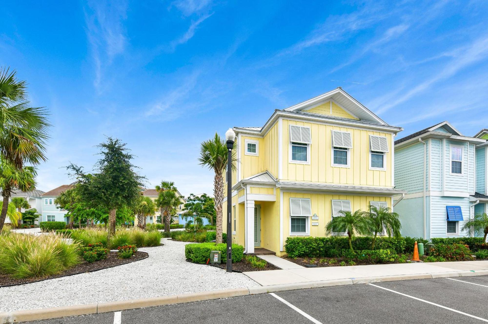 Sunny Yellow Near With Margaritaville Access - 2995la Holiday home Orlando