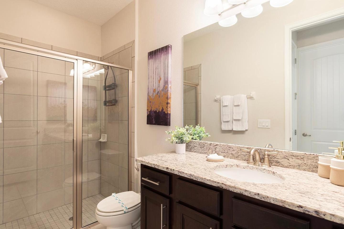 Sunny 8 Bdrm With Themed In Encore Holiday home