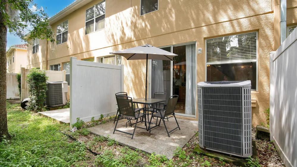 Family Friendly Townhome Near Attractions Holiday home Orlando