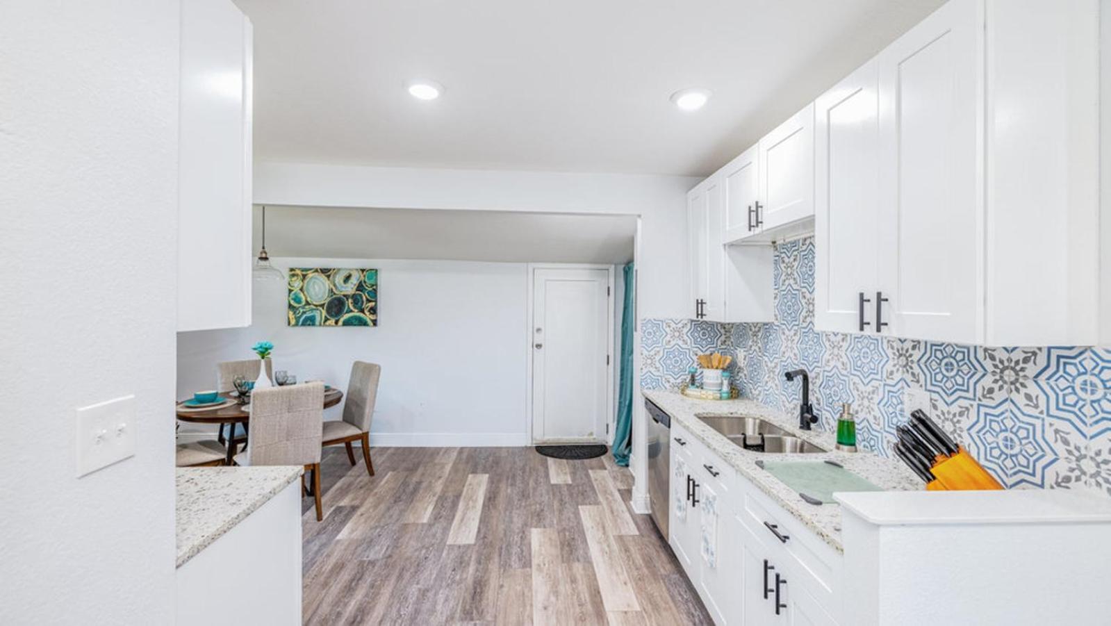 3Br, High-Speed Wifi, Pets Welcome Near Disney! Casa de férias