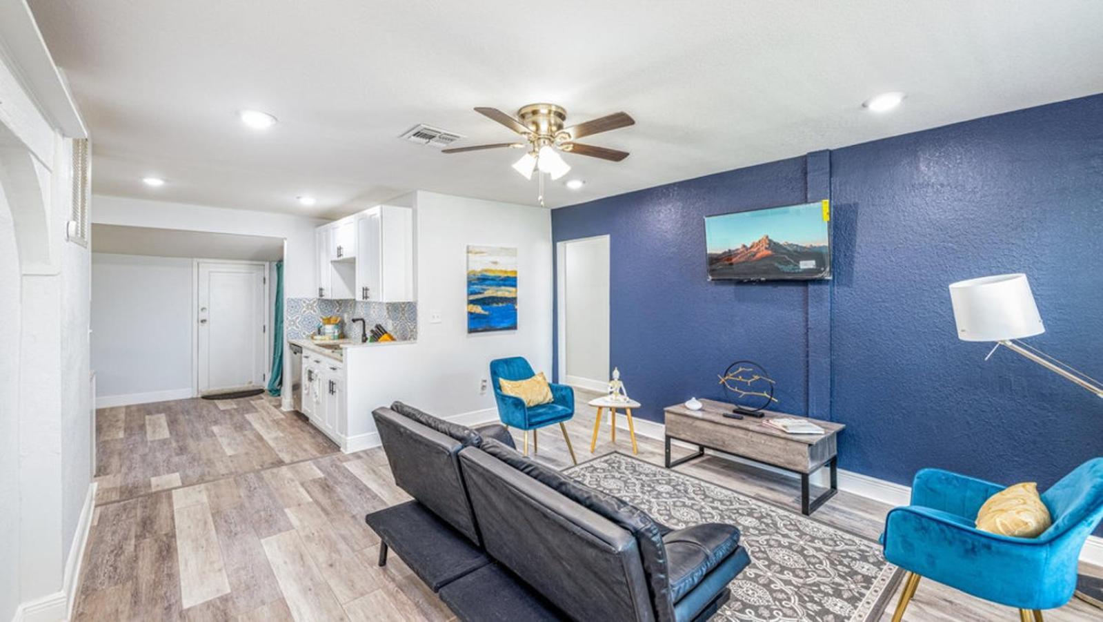 3Br, High-Speed Wifi, Pets Welcome Near Disney!