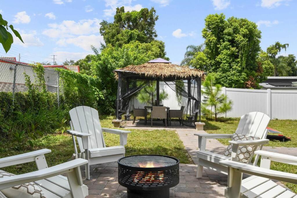 2 King En Fenced Yard Pet Friendly *