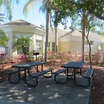 Beautiful 6 Bedroom 4 Bath Pool Home In Gated Resort