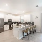 4563Nl - Storey Lake Resort