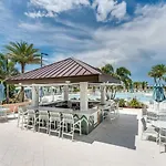 Stunning Villa W Private Poolspa & Game Room