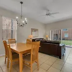 4 Bedroom Town Home On Regal Oaks