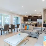 Perfect 5-Bedroom Home With Pool,Game Room &Grill - 2201