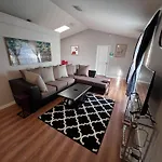 Family Paradise. 3 Bedrooms, 2 Bathrooms.