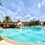 Jungle Hideaway/Pool/Parking/Gym