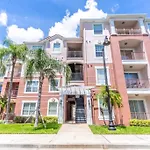 Apartment At Vista Cay Resort