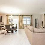 Enchanting Escape Private Pool Spa Games Room