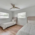 Orlando Escape With Pool About 7 Mi To Disney World!