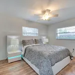 Orlando Escape With Pool About 7 Mi To Disney World!