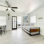 Affordable 1Br Wi-Fi, Pets Ok, Kitchen!