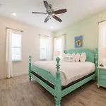 Livin In Paradise Cottage With Private Hot Tub Near Disney With Margaritaville Resort Access - 8076Dr