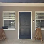 Foodie Lovers Walkable Mills50 - Sleeps 10 - Near Airport