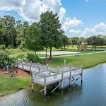 3 Bedrooms - 2 Bathrooms - Lake Berkley 1076 Lb