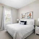 Summerville: 4Br3.5B Brand New Luxury Retreat