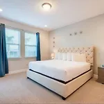 The Marker Villa-Relaxunwind-Disney-Pool-Games