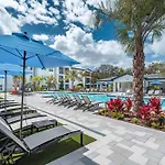 Private Full Apartment Close To Universal King Suite, Top Pool