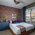 Magical Getaway Close To Disney With Heated Pool