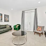 Modern House By Rentyl Near Disney With Private Pool & Resort Amenities - 393S