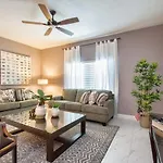 Storey Lake-5 Bedroom Townhome W/Splashpool-1621St