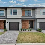 Wonderful Townhomes With Four Bedrooms Close To Disney
