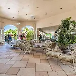Professionally Decorated 5 Bedroom 5 Bath Pool Home In Windsor Hills