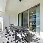 8916Sydney Fantastic 5 Bed 4 Bathroom Town Home