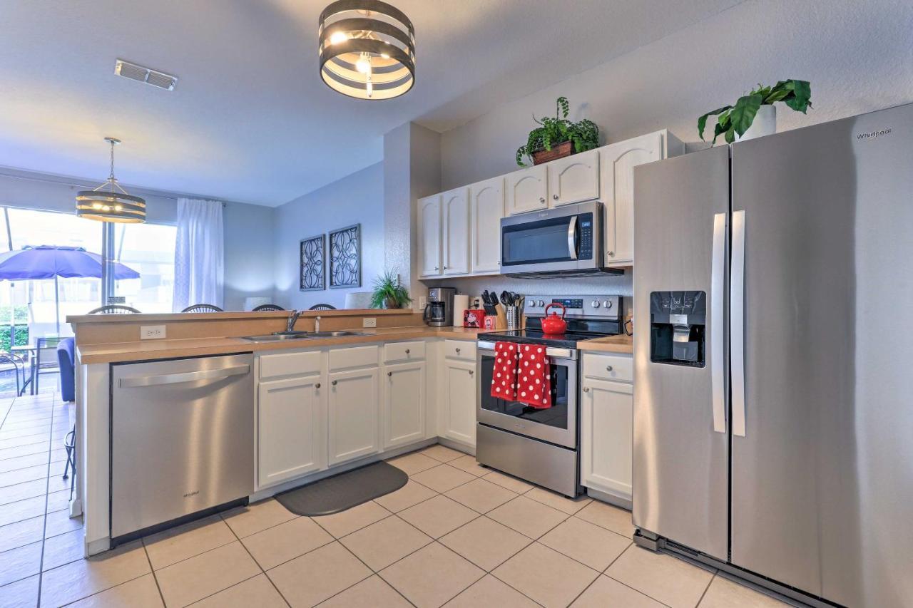 Kissimmee Townhome With Private Cocktail Pool Holiday home