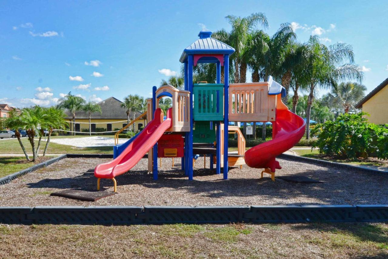 Paradise Palms- 4 Bed Townhome W/splashpool-3214pp Holiday home