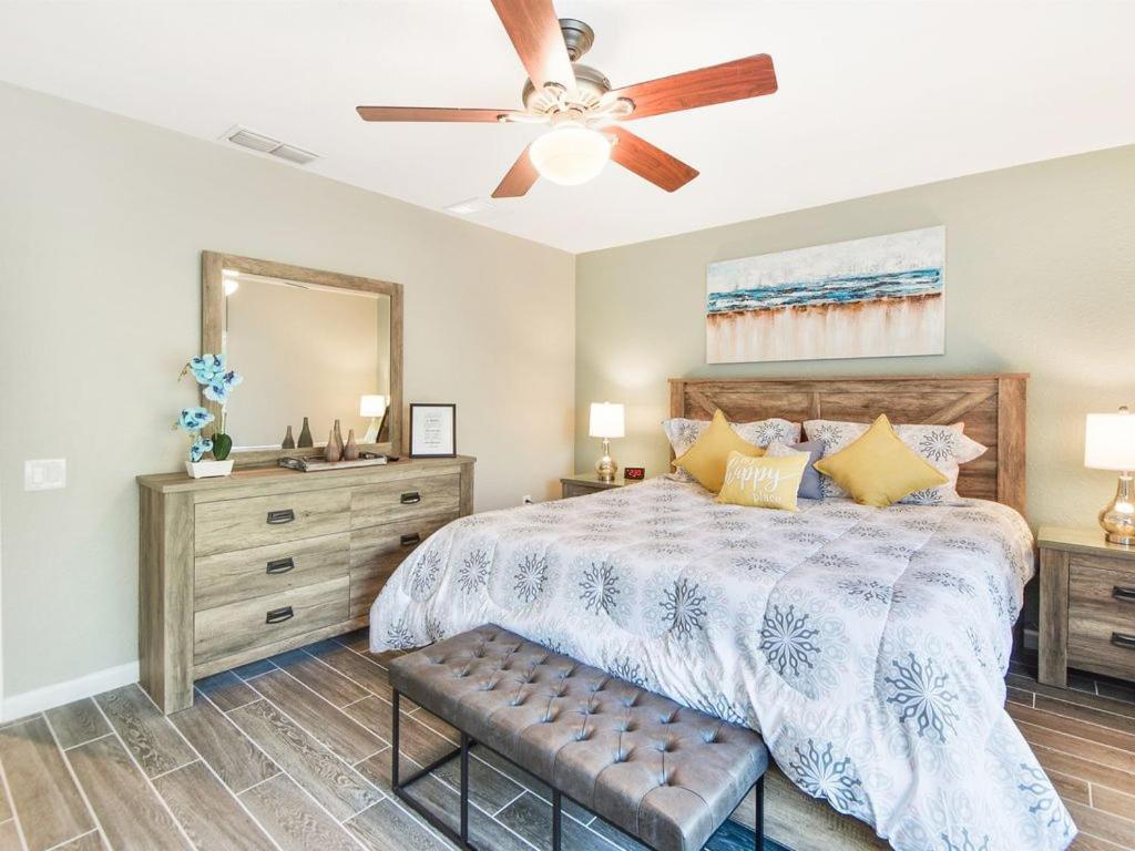 Ohana House At Windsor Hills, World Luxury Holiday home