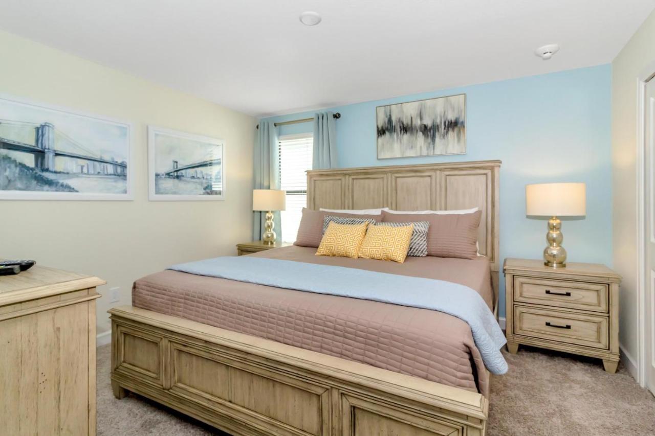 Royal Mansion At Storey Lakes Holiday home Orlando