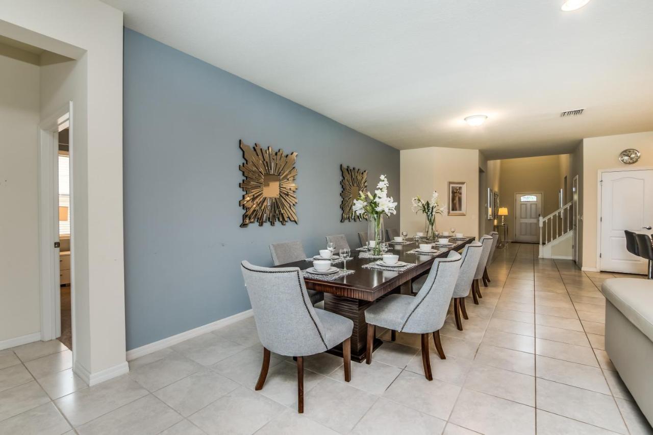8877 Qin Loop * Orlando