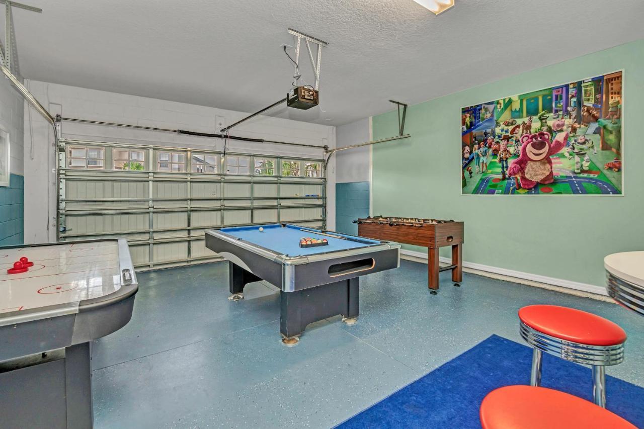8877 Qin Loop Orlando