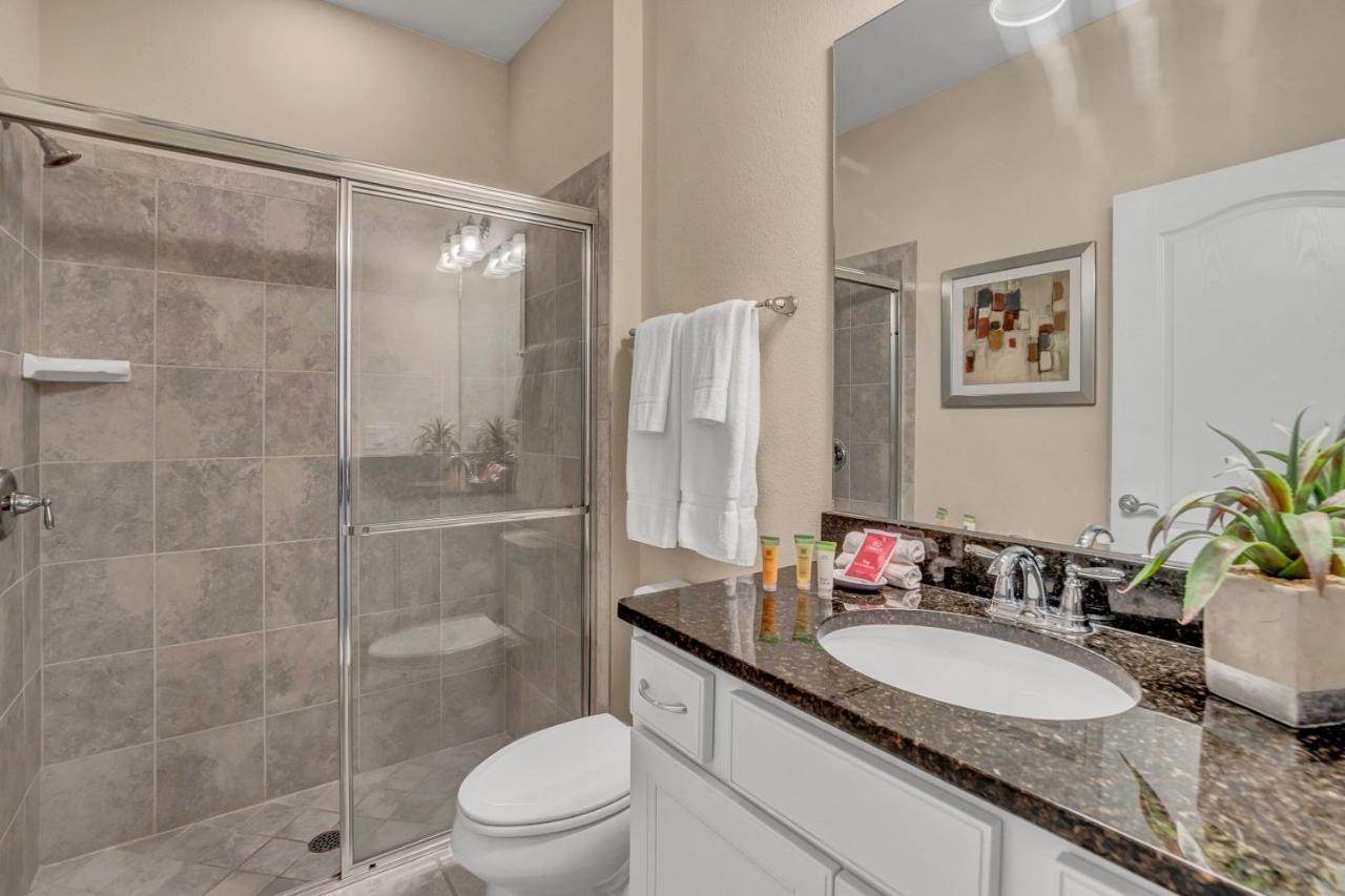 8877 Qin Loop Villa Orlando