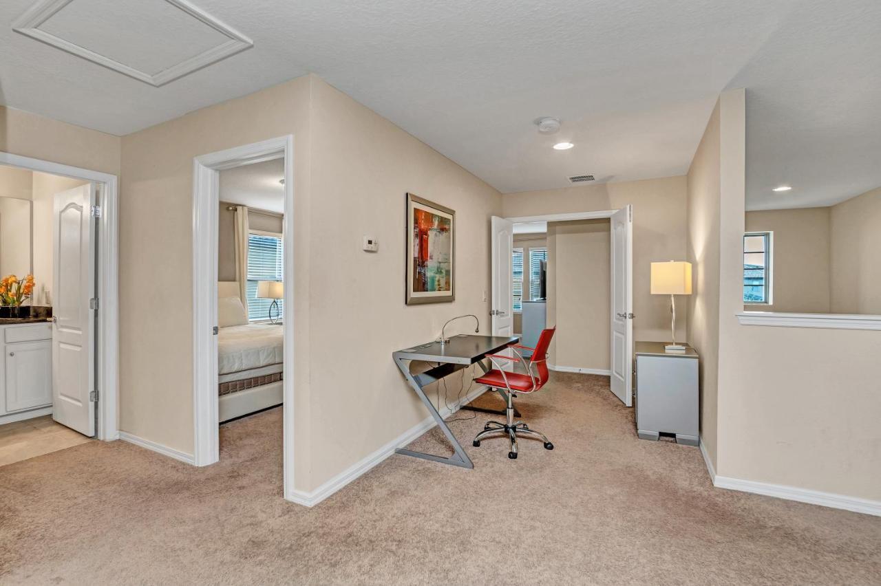 Villa 8877 Qin Loop