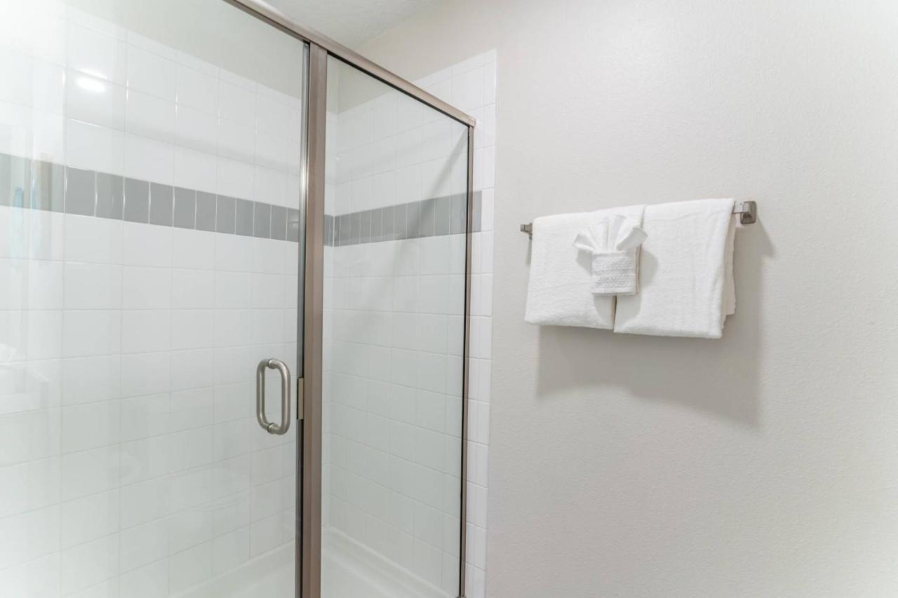4013 Vista Cay * Orlando