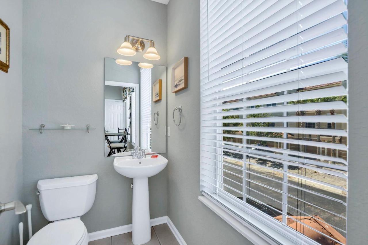 Pleasant And Spacious Town Near The Convention Center #3vc107 Hunters Creek