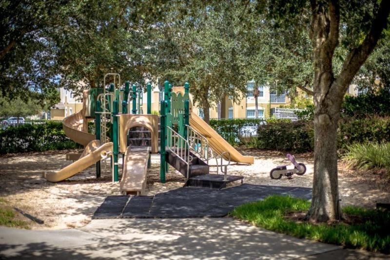 4 Bedroom Pool Minutes From The Major Attractions Holiday home Orlando