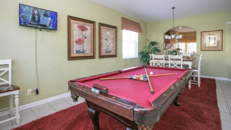 6 Bedroom Pool In Windsor Hills With Theater Holiday home