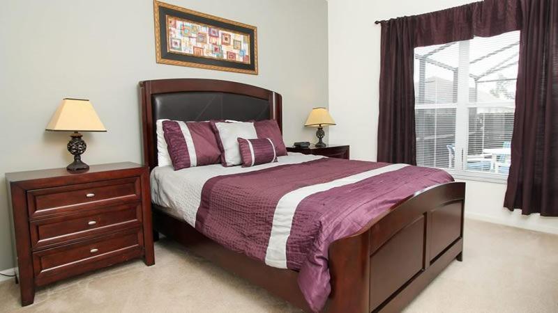 4 Bedroom Pool Minutes From The Major Attractions