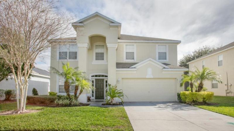 6 Bedroom Pool In Windsor Hills With Theater Holiday home